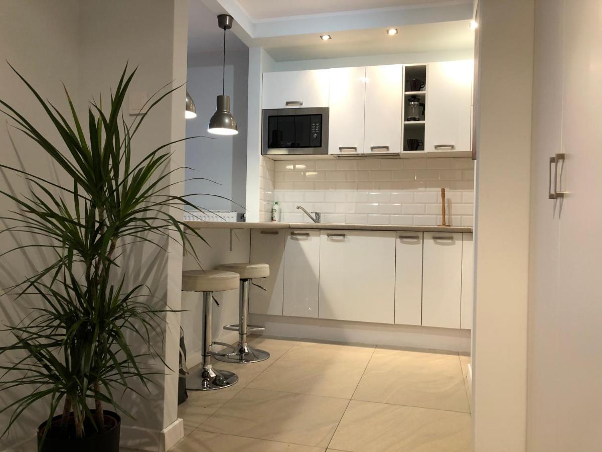 Airport Apartment Warszawa Экстерьер фото